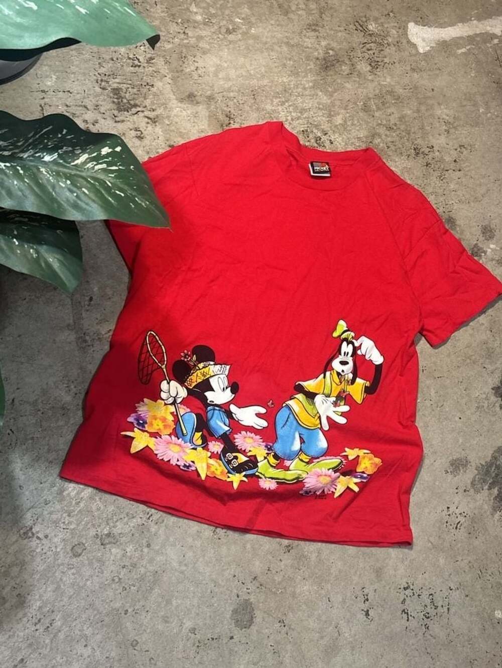 Vintage single stitch Mickey Unlimited Mickey and Goofy Red T-Shirt Size L